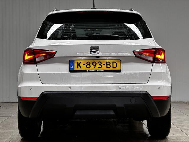 Seat Arona 1.0 TSI Style Business Intense/ Camera/ 16'' LMV/ Keyless/ Dode-Hoek DET./ Apple + Android/ Navi/ DAB+/ Clima/ Adaptive Cruise/ Bluetooth/ Armsteun/ Multi. LEDER. Stuur/ Mistl./ PDC V+A/ Extra getint Glas/ Dakrails.