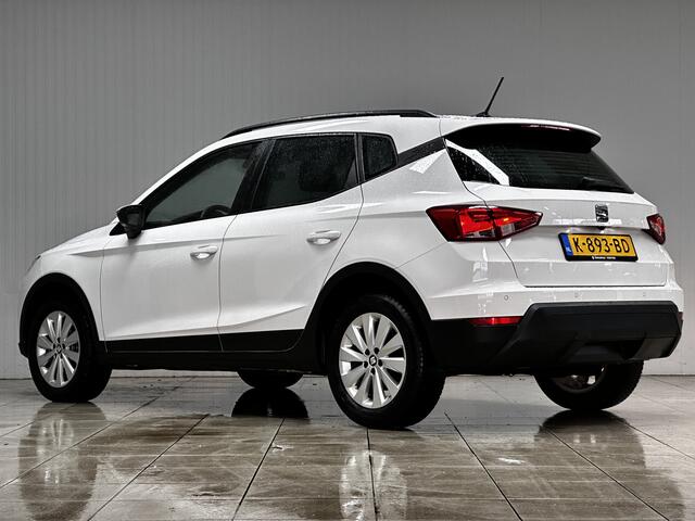Seat Arona 1.0 TSI Style Business Intense/ Camera/ 16'' LMV/ Keyless/ Dode-Hoek DET./ Apple + Android/ Navi/ DAB+/ Clima/ Adaptive Cruise/ Bluetooth/ Armsteun/ Multi. LEDER. Stuur/ Mistl./ PDC V+A/ Extra getint Glas/ Dakrails.