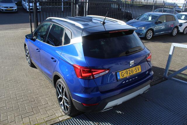Seat Arona 1.0 TSI FR NL auto/Navigatie/Achteruitrijcamera/Keyless/Cruise control/Parkassist/Led dagrijverlichting/Licht metalen velgen