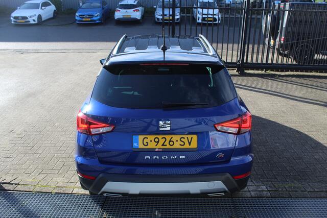 Seat Arona 1.0 TSI FR NL auto/Navigatie/Achteruitrijcamera/Keyless/Cruise control/Parkassist/Led dagrijverlichting/Licht metalen velgen