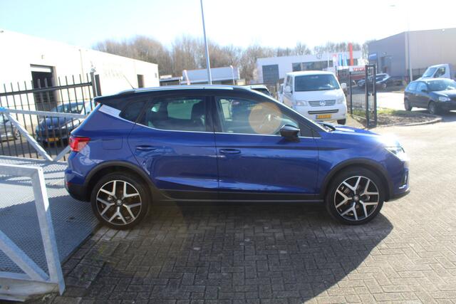 Seat Arona 1.0 TSI FR NL auto/Navigatie/Achteruitrijcamera/Keyless/Cruise control/Parkassist/Led dagrijverlichting/Licht metalen velgen