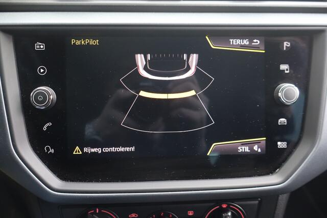 Seat Arona 1.0 TSI Style Launch Edition NL-Auto!! Apple Car-Play I Nav. I PDC