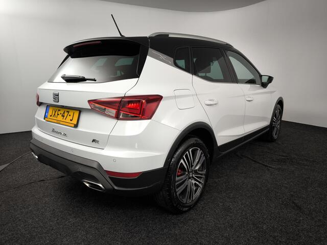 Seat Arona 1.0 EcoTSI Style Business Connect | Camera | Adaptieve cruise | Navigatie | AppleCarplay AndroidAuto | 17"lichtmetaal |