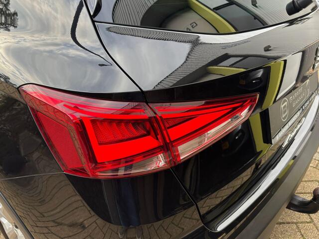 Seat Arona 1.0 TSI FR Trekhaak Camera Groot Navischerm Carplay Cruise Led