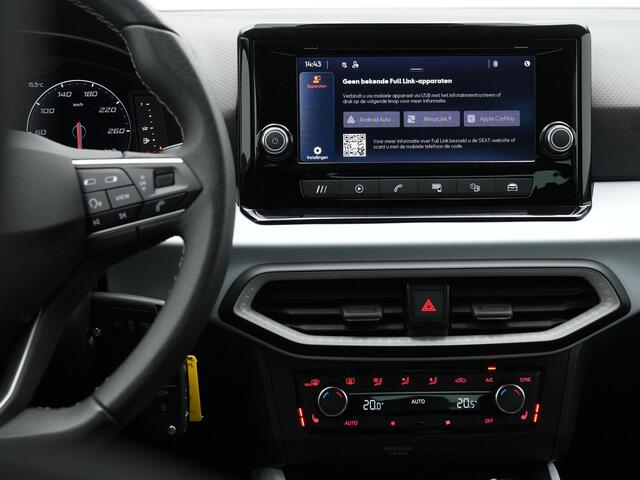 Seat Arona 1.0 TSI 95 pk Style Business Connect | Trekhaak | Stoelverwarming | Parkeersensoren achter