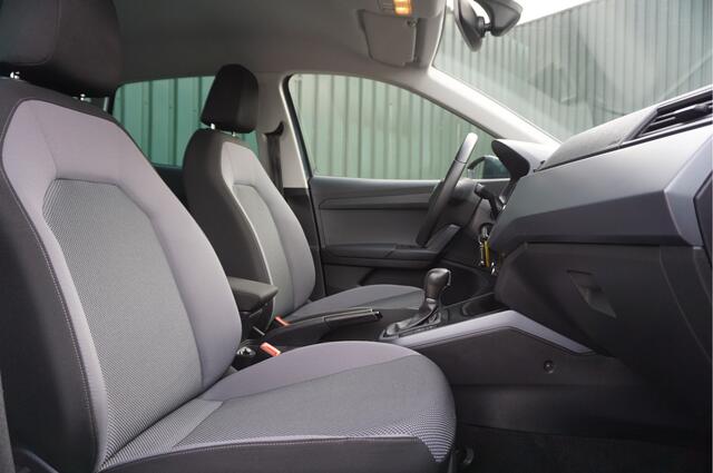 Seat Arona 1.0TSI Style Automaat + Trekhaak/ Camera/ Cruise/ Airco/ All season/ Garantie!