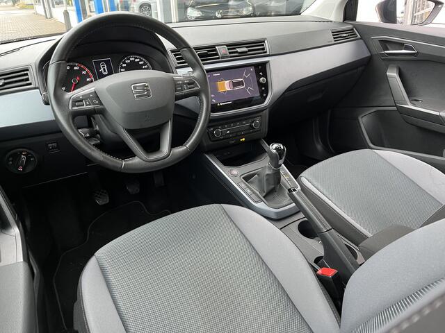 Seat Arona 1.0 TSI Style Business Intense / KEYLESS/ PARK. SENSOREN + CAMERA/ CRUISE/ NAVI/ FULL LINK/ CLIMA/ DAB/ DODE HOEK