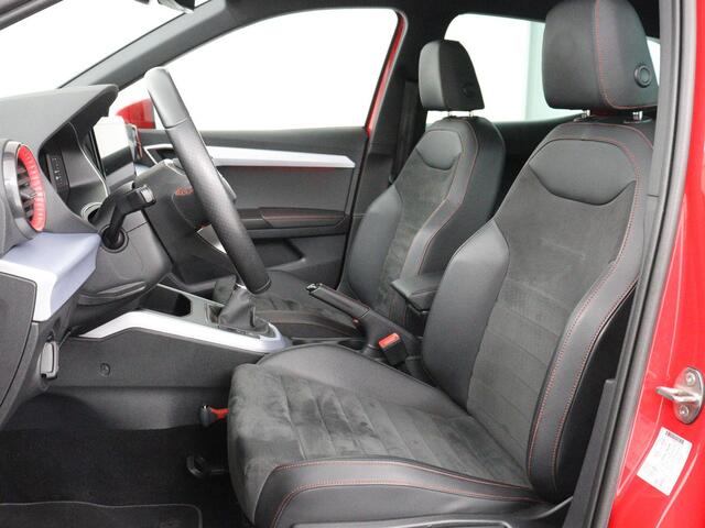 Seat Arona 1.0 TSI FR Business Intense | LED | Stoelverwarming | Camera | Adaptive Cruise | Carplay | DAB