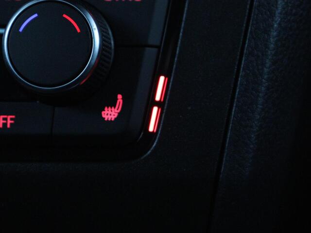 Seat Arona 1.0 TSI FR Business Intense | LED | Stoelverwarming | Camera | Adaptive Cruise | Carplay | DAB