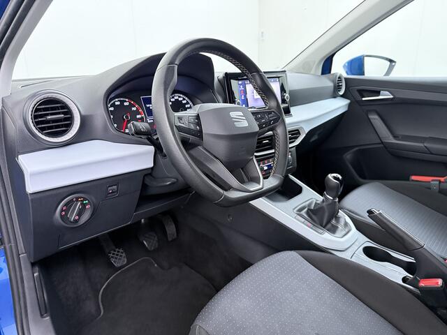 Seat Arona 1.0TSI NWE Model Two-Tone Navi* Draadloos-Apple Carplay Android PDC Cruise Control ECC Style Lmv Privacy Glas Regen-Lichtsensor Isofix DAB Bluetooth Led 1e Eigenaar Origineel Nederlandse Auto