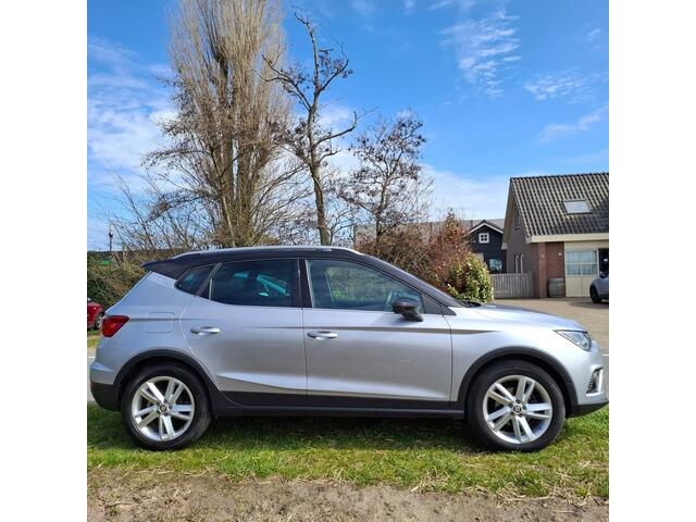 Seat Arona 1.0 TSI FR Business Connect AUTOMAAT, trekhaak