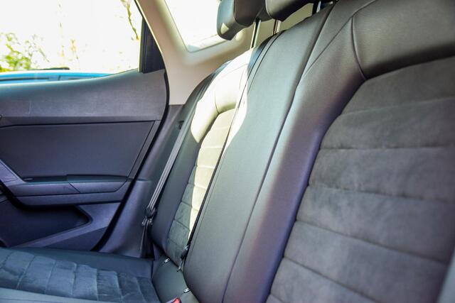 Seat Arona 1.0 TSI Style Business Intense | Carplay | Digital Dash | Automaat | Navigatie | Camera