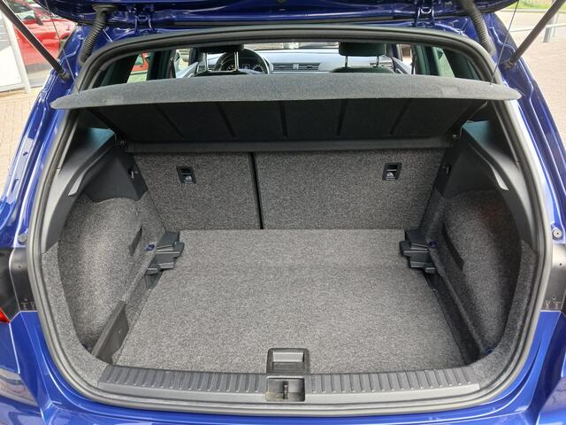 Seat Arona 1.5 TSI (150pk) FR Business Intense + Beats audio + 18 inch.+ Trekhaak etc.etc.