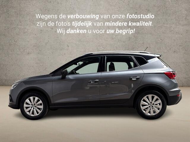 Seat Arona 1.0 TSI Xcellence Sport (APPLE CARPLAY, GROOT NAVI, CAMERA, ZWART DAK, SFEERVERLICHTING, SPORTSTOELEN, KEYLESS, CRUISE, GETINT GLAS, NIEUWSTAAT)