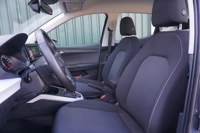 Seat Arona 1.0 TSI Style + LED/ Cruise/ Carplay/ Airco/ All season / Garantie!