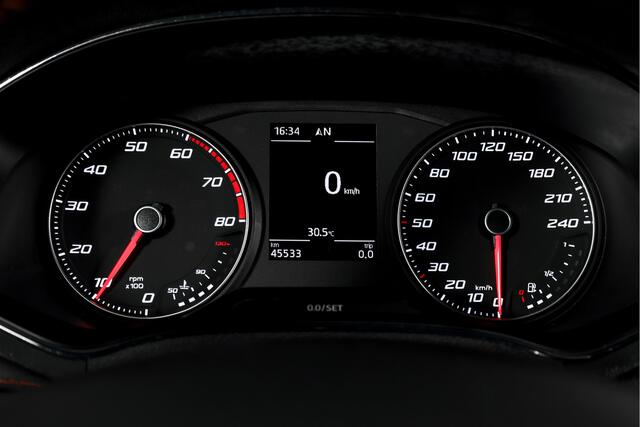 Seat Arona 1.0 TSI 116 PK FR | Cruise | PDC | Camera | ECC | Trekhaak | LM 17" |