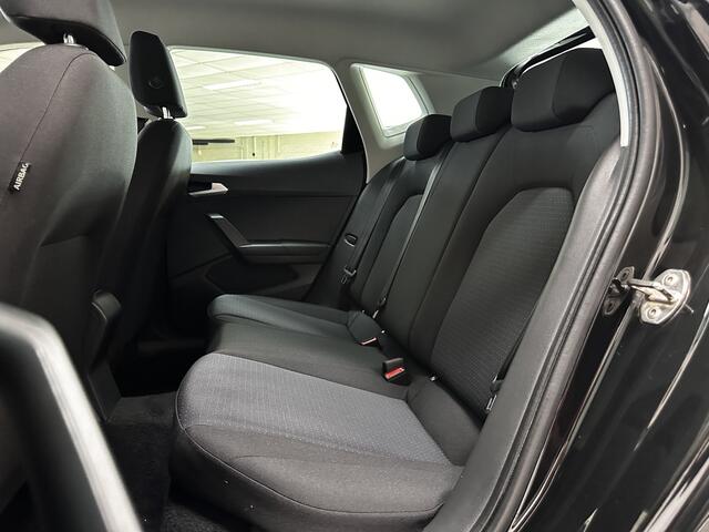 Seat Arona 1.0 TSI Style Business Intense/ Virtual Dashb./ 16'' LMV/ LED Koplampen/ Apple + Android/ Lane-Assist./ DAB+/ Stoelverw./ Navi/ Clima/ Cruise/ Bluetooth/ Multi. LEDER. Stuur/ LED Mistl./ PDC/ Extra getint glas.