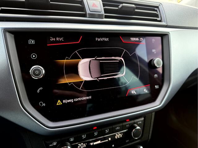 Seat Arona 1.0 TSI Style Business Intense Trekhaak, Camera