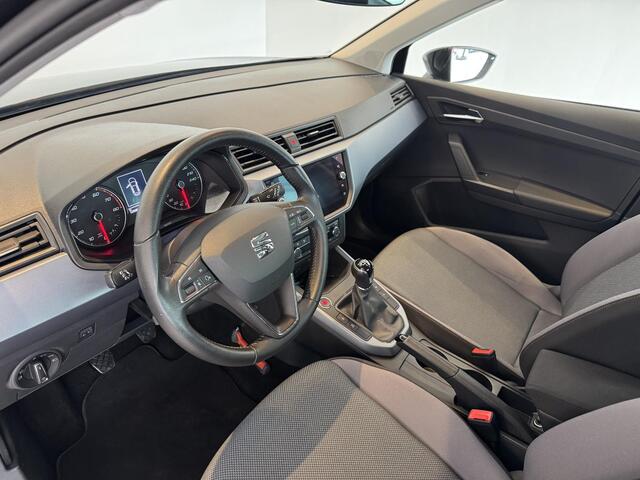 Seat Arona 1.0 TSI Style Business Intense Trekhaak / Carplay