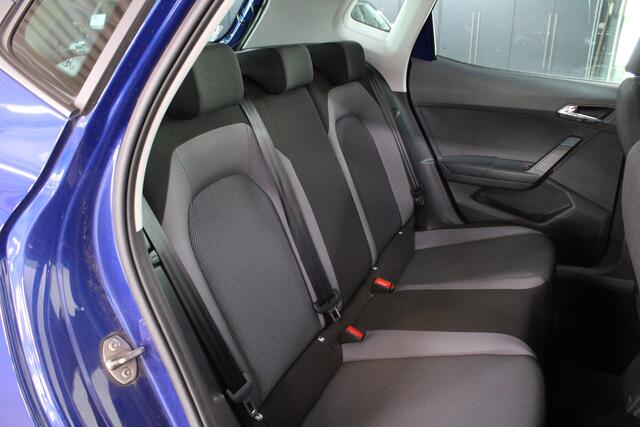 Seat Arona 1.0 TSI Style Business Intense Automaat / Keyless / Camera / Blind Spot / Navi. /
