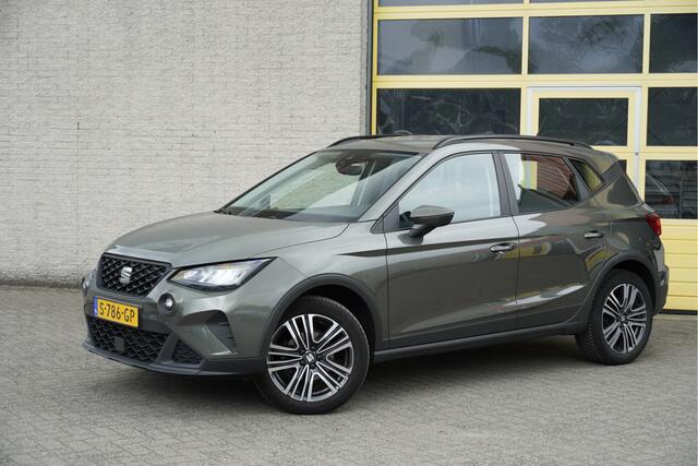 Seat Arona 1.0 TSI Style BJ2023 Lmv 17" | Led | Pdc | App-Connect | Climate control | Cruise control | Getint glas