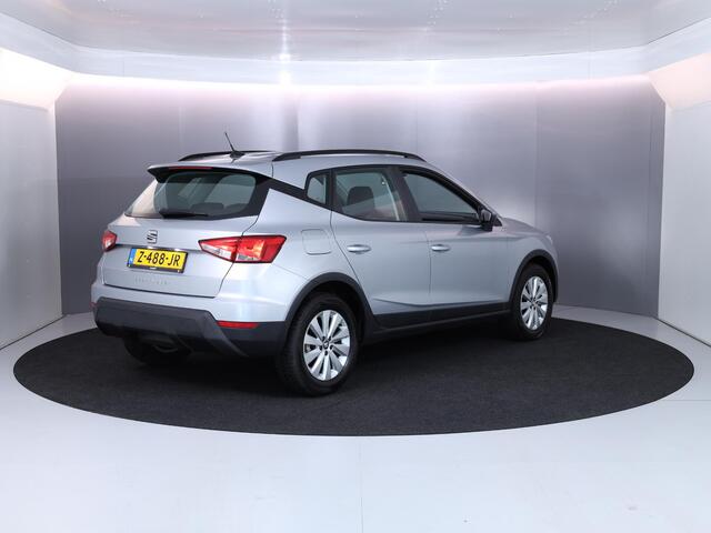 Seat Arona 1.0 TSI Style Business Intense 110pk Automaat | Navigatie| Lichtmetalen velgen
