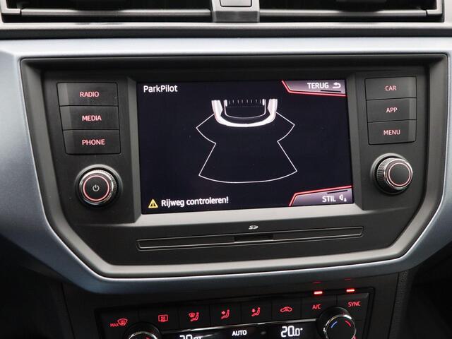 Seat Arona 1.0 TSi Xcellence | Cruise Control | Climatronic | Parkeersensoren | Bluetooth | 16 Inch | Trekhaak | 84.746 Km !!