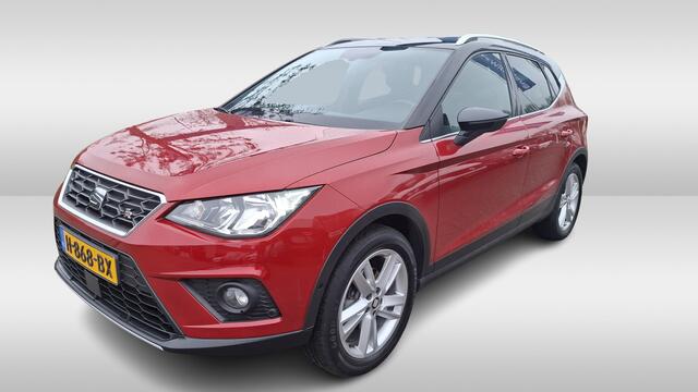 Seat Arona 1.0 TSI FR Business Intense Full Link / Parkeersensoren / Navigatie / 17" LM Velgen / Airco HAL