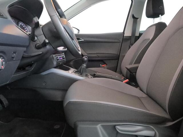 Seat Arona 1.0 TSI Style Business Intense 95 pk | Navigatie | Parkeersensoren (Park assist) | Achteruitrijcamera | Adaptieve cruise control | Keyless |
