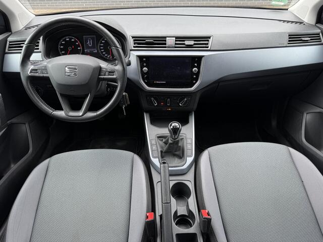 Seat Arona 1.0 TSI Reference / Trekhaak / Navigatie / Camera / Cruise Control / Stoelverwarming / Bluetooth / PDC Voorzijde / Airco /