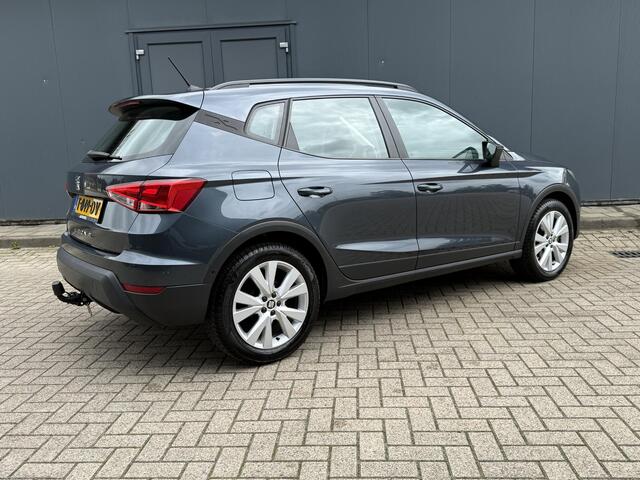 Seat Arona 1.0 TSI Reference / Trekhaak / Navigatie / Camera / Cruise Control / Stoelverwarming / Bluetooth / PDC Voorzijde / Airco /