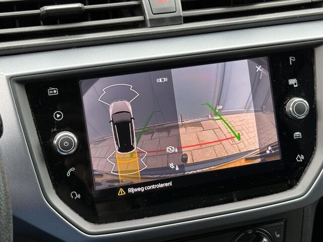 Seat Arona 1.0 TSI Reference / Trekhaak / Navigatie / Camera / Cruise Control / Stoelverwarming / Bluetooth / PDC Voorzijde / Airco /