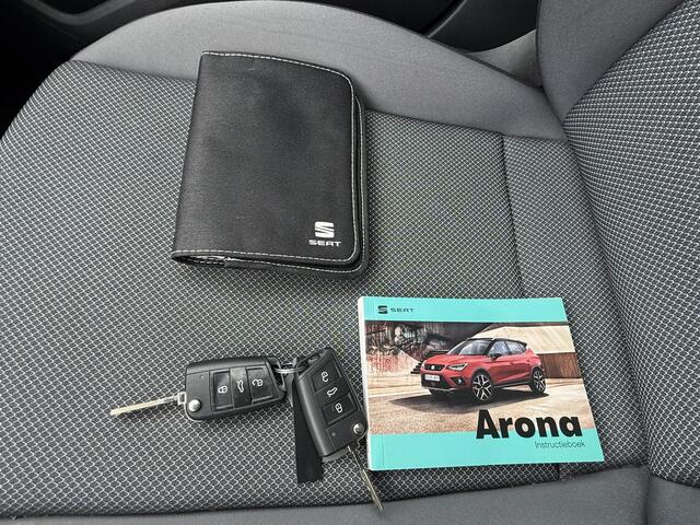Seat Arona 1.0 TSI Reference / Trekhaak / Navigatie / Camera / Cruise Control / Stoelverwarming / Bluetooth / PDC Voorzijde / Airco /