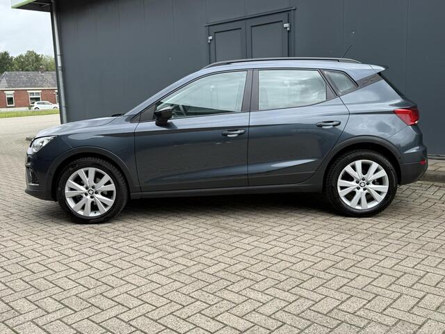 Seat Arona 1.0 TSI Reference / Trekhaak / Navigatie / Camera / Cruise Control / Stoelverwarming / Bluetooth / PDC Voorzijde / Airco /
