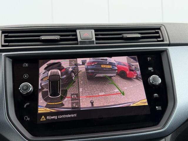 Seat Arona 1.0 TSI Style Business Intense Automaat Carplay/Trekhaak.