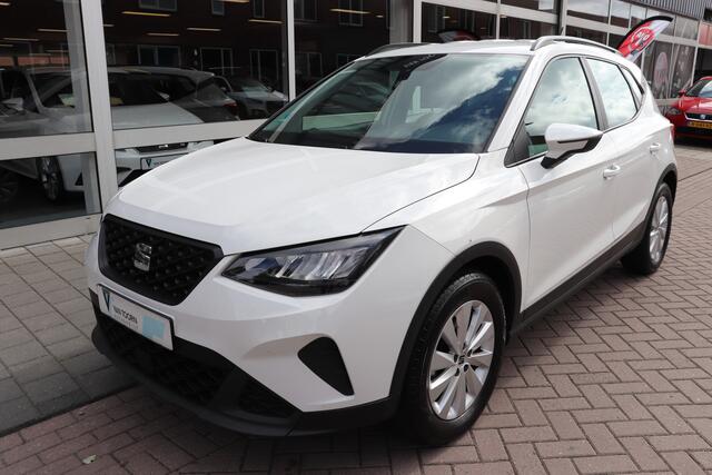 Seat Arona 1.0 EcoTSI Reference. Trekhaak afneembaar, Apple Carplay/Android Auto