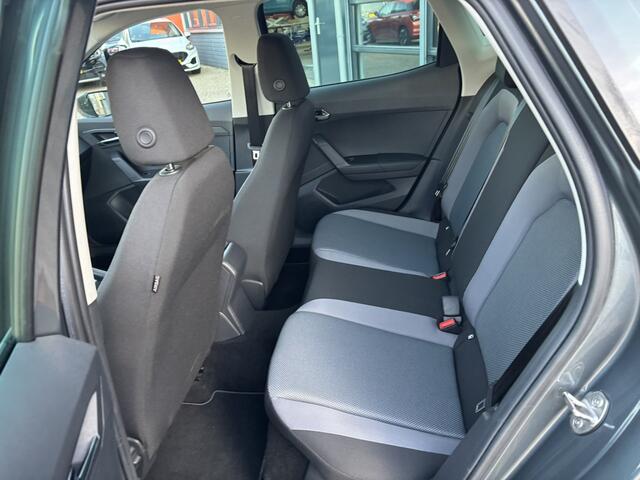 Seat Arona 1.0 TSI Style Business Intense / Applecarplay / Androidauto / Navi / Camera / Cruise Control /