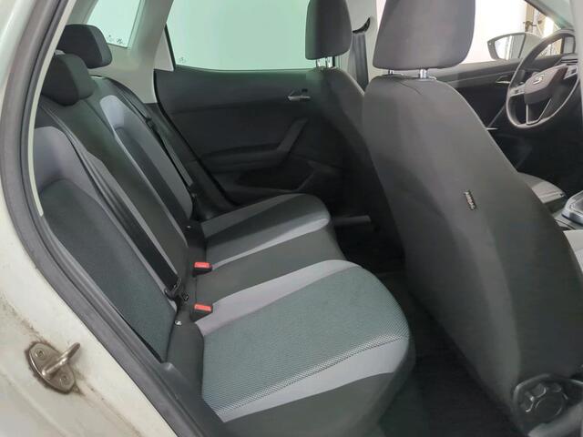 Seat Arona 1.0 TSI Style Business Intense / Navigatie / App connect / Camera / Parkeersensoren V+A / Climate controle /
