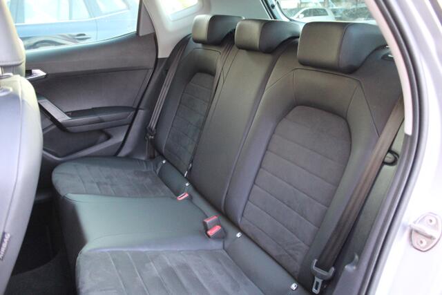 Seat Arona 1.0 TSI FR Business Intense Automaat Adapt. Cruise, Climate, Apple carplay, PDC
