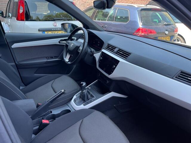 Seat Arona 1.0 TSI Xcellence Business Intense / DIGI COCKPIT / CARPLAY / CAMERA / NAVI / ADAP. CRUISE / AIRCO-ECC