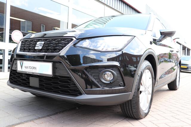 Seat Arona 1.0 TSI Style Business Intense. Navigatie. dealeronderhouden.