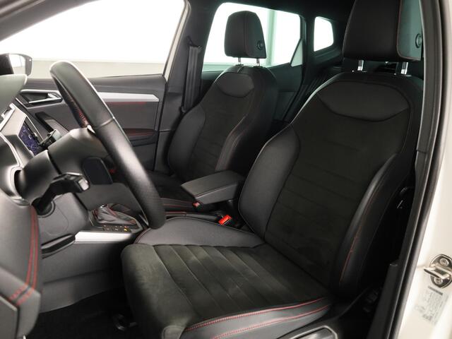 Seat Arona 1.0 TSI FR Limited Edition | Full map navigatie systeem | Climatronic | 18 inch LM-velgen | LED koplampen | Dodehoek detectie