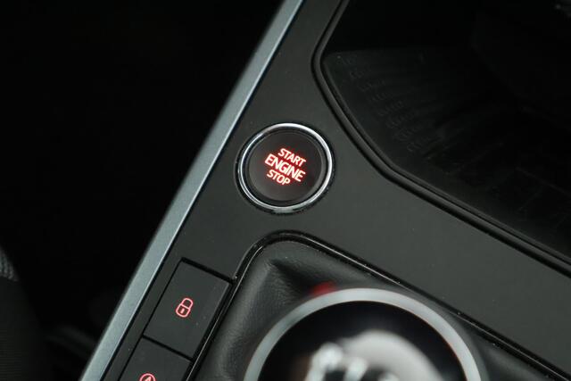 Seat Arona 1.0 TSI 95pk Style Business Intense Camera Virtual Cockpit ACC Keyless Navigatie Carplay