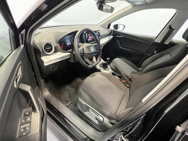 Seat Arona 1.0 TSI Style | Android/Apple Carplay | LM Velgen 16" | Parkeersensoren Achter | Cruise Control | Airco Automatisch | LED Koplampen |