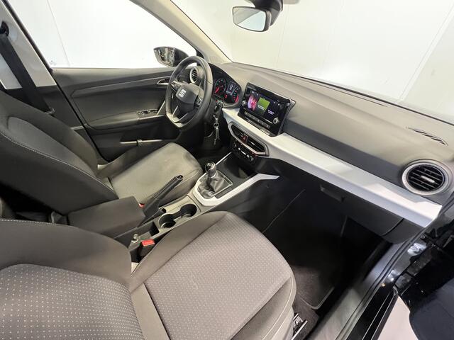 Seat Arona 1.0 TSI Style | Android/Apple Carplay | LM Velgen 16" | Parkeersensoren Achter | Cruise Control | Airco Automatisch | LED Koplampen |