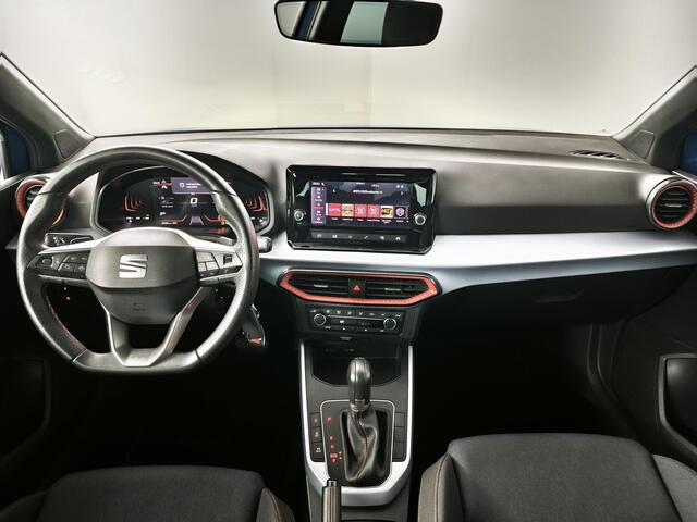 Seat Arona 1.0 EcoTSI FR Business Connect | Climate control | AppleCarplay AndroidAuto Navigatie | Parkeersensor | Cruise control |