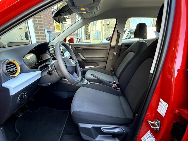 Seat Arona 1.0 EcoTSI Reference Virt. Dash, App Connect, Led