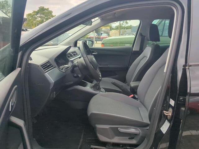 Seat Arona 1.0 TSI 95pk Style Business Intense / Navigatie / Keyless / Camera