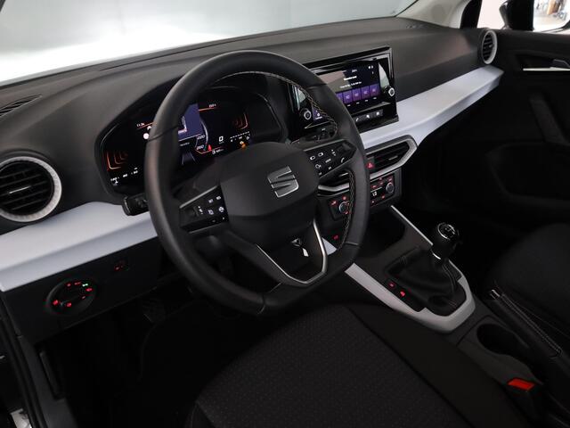 Seat Arona 1.0 EcoTSI Style 95 pk | Verlengde garantie | Navigatie via App | Parkeersensoren achter | Autom. airco | Apple Carplay/Android Auto |