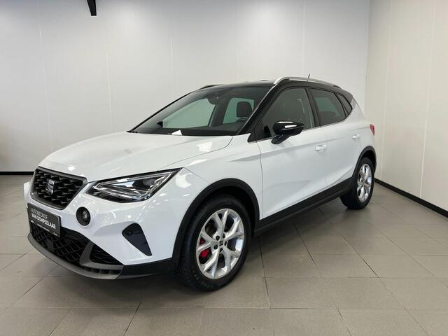 Seat Arona 1.5 TSI 150PK / DSG AUTOMAAT/ FR / WIT met zwart dak.